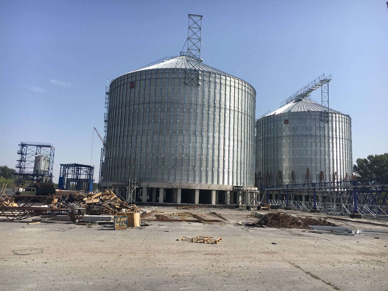 Будівництво елеватора