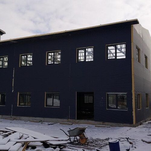 Промислові та офісні будівлі із сендвіч панелей