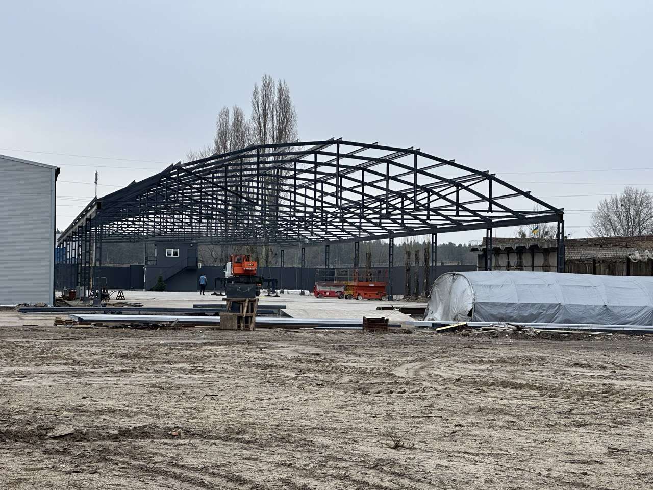 Будівництво ангарів під ключ в Києві та області